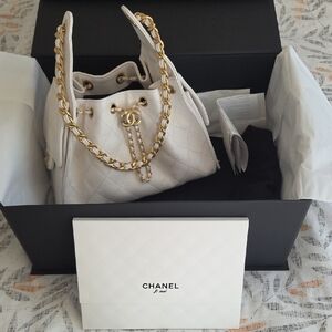 CHANEL 25 Bag, Small, Ivory